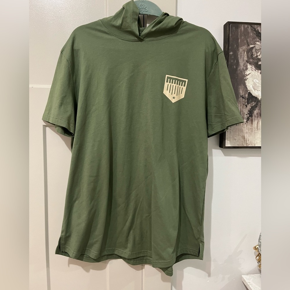 Plate Crate youth XL shirt with hood in green